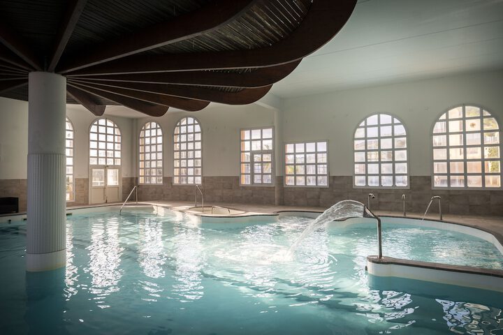 Pool Hotel