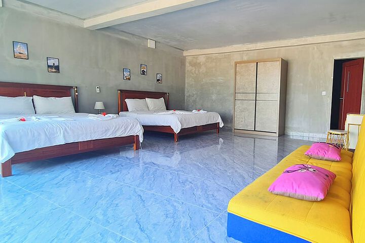Room 5 of 45