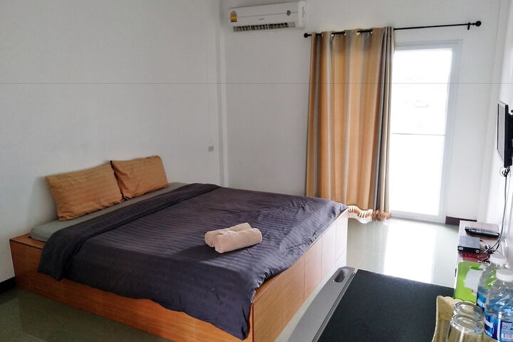 Room 10 of 24