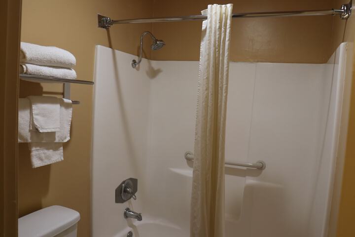 Room 14 of 16