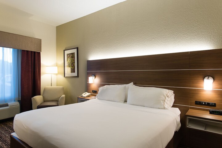 1 King Bed (18 of 23)
