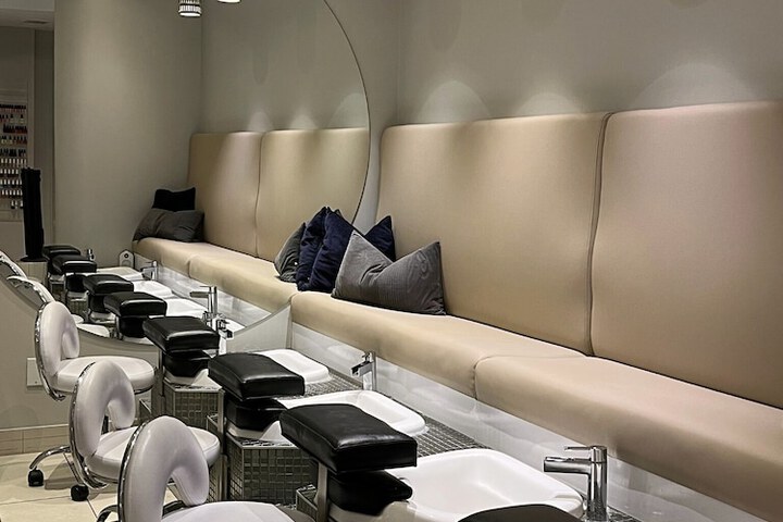 Nail salon