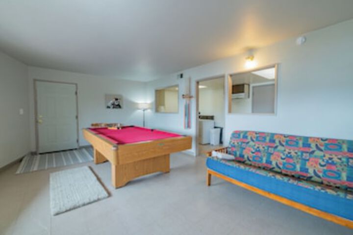 Room 73 of 111