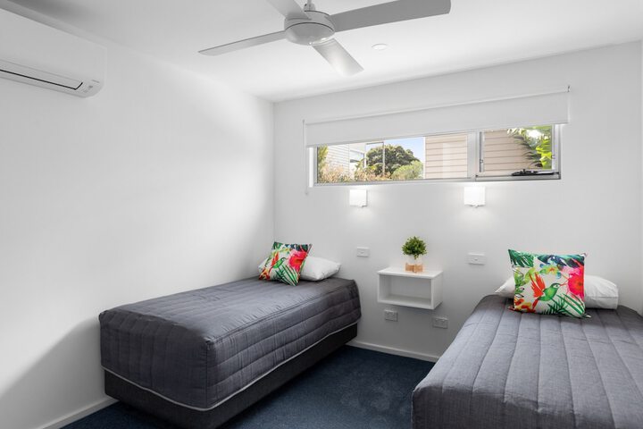 Room 18 of 104