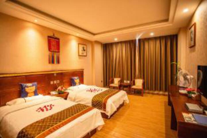Room 13 of 15