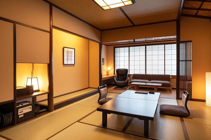 Room 9 of 223