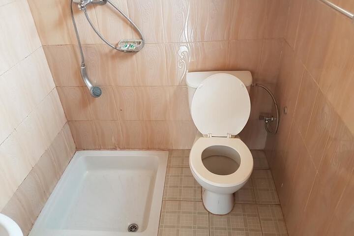 Room 11 of 20
