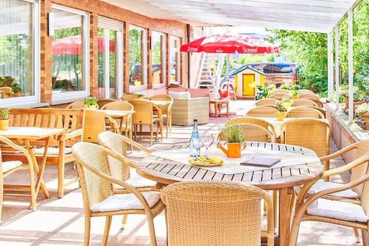 Sundeck 32 of 33