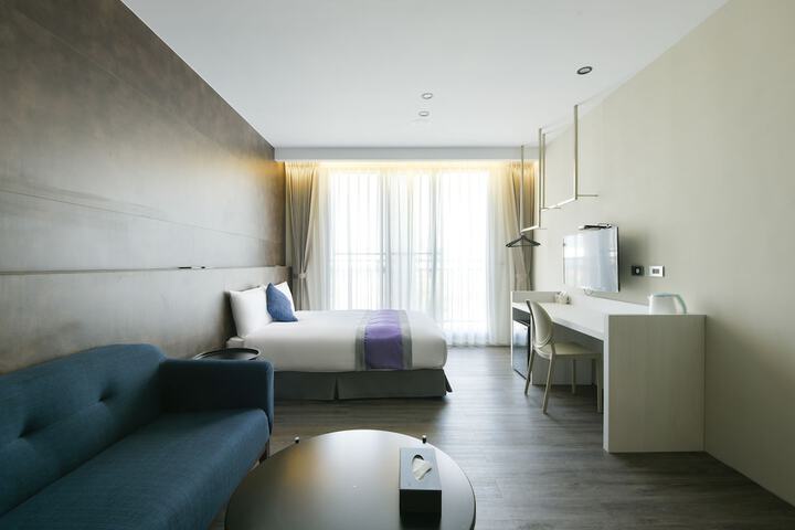 Room 16 of 51
