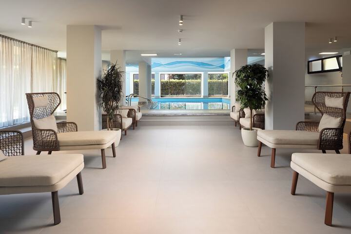 Pool Hotel
