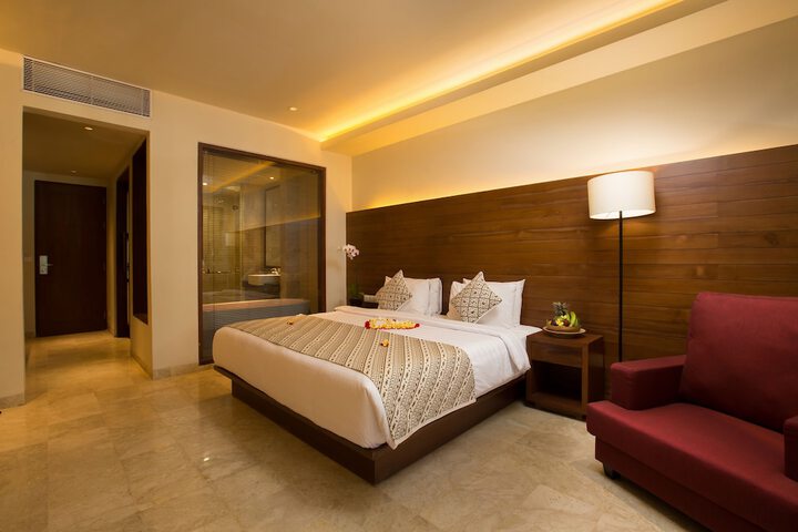 Room 4 of 36