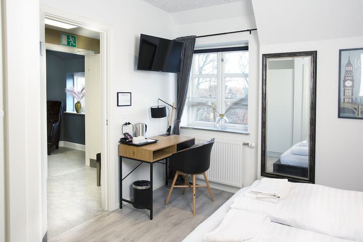 Room 7 of 69