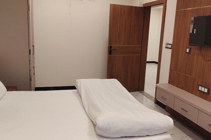 Room 19 of 36
