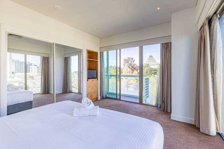 Room 10 of 73