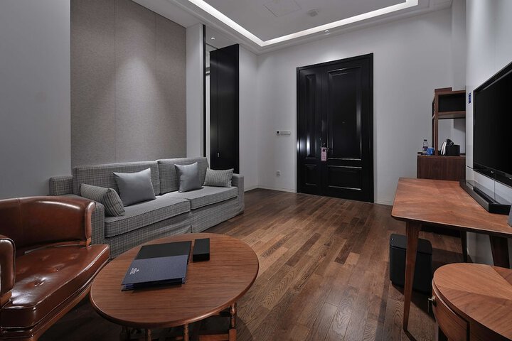 Room 29 of 65