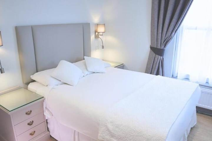 Room 8 of 47