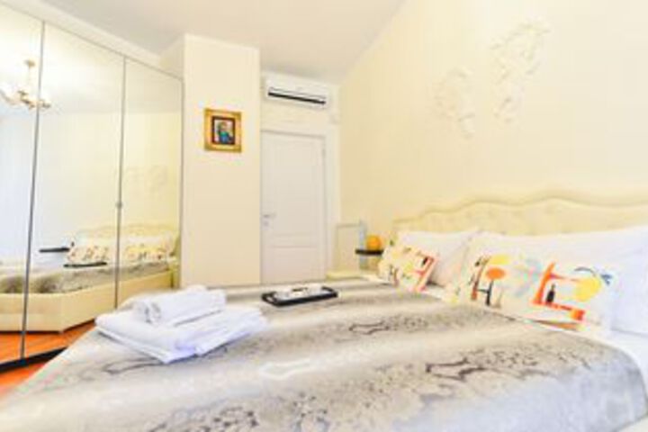Room 18 of 36