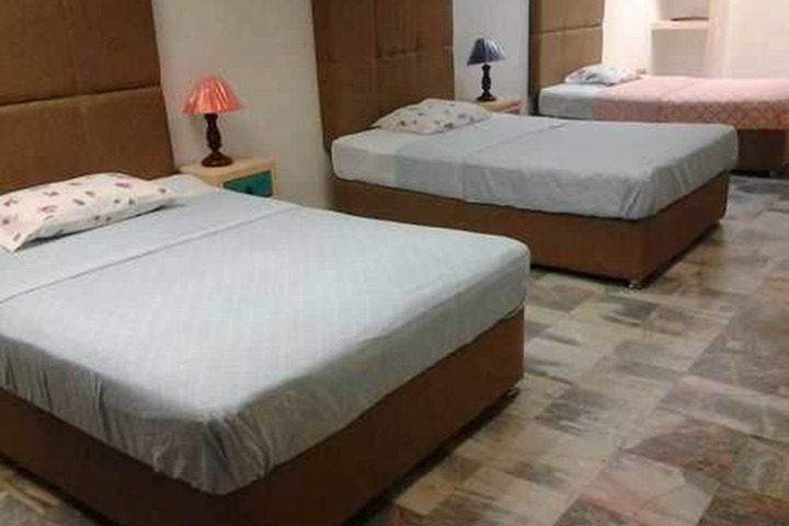 Room 10 of 47