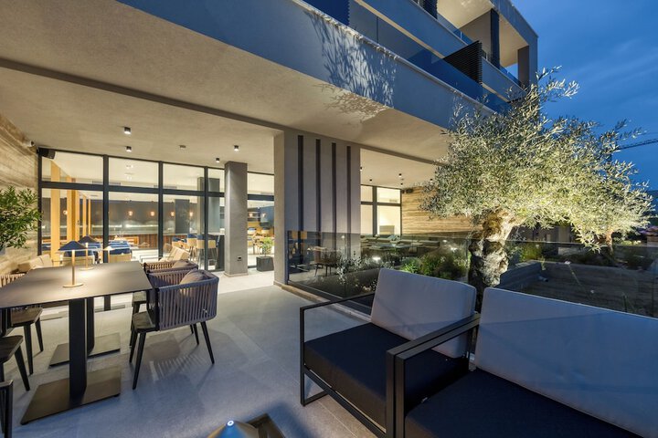 Terrace/Patio 77 of 84