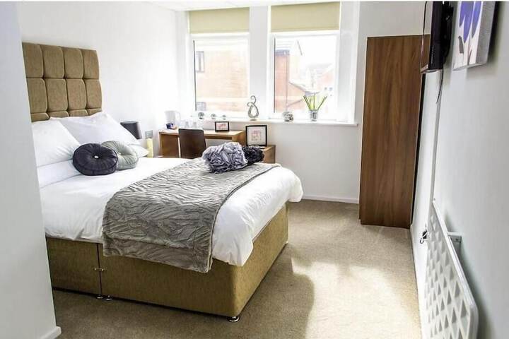 Room 4 of 25