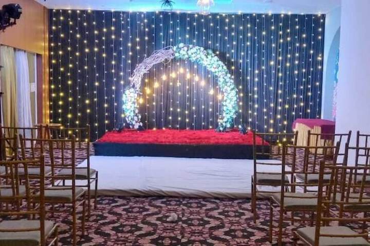 Ballroom/Hall 51 of 93