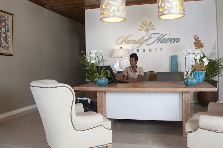 Hotel Interior 4 of 35