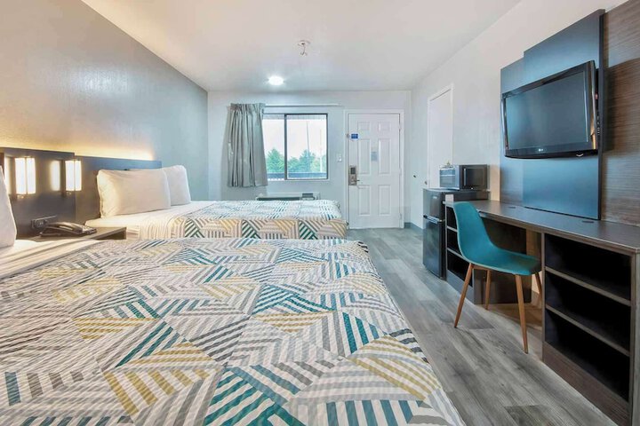 Room 7 of 42