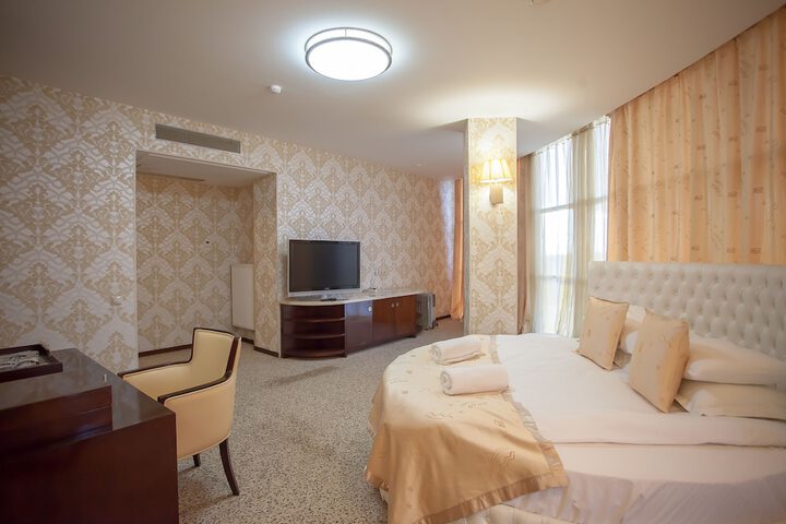 Room 30 of 75