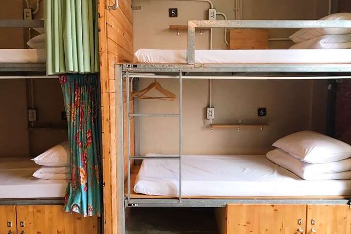 Room 12 of 85