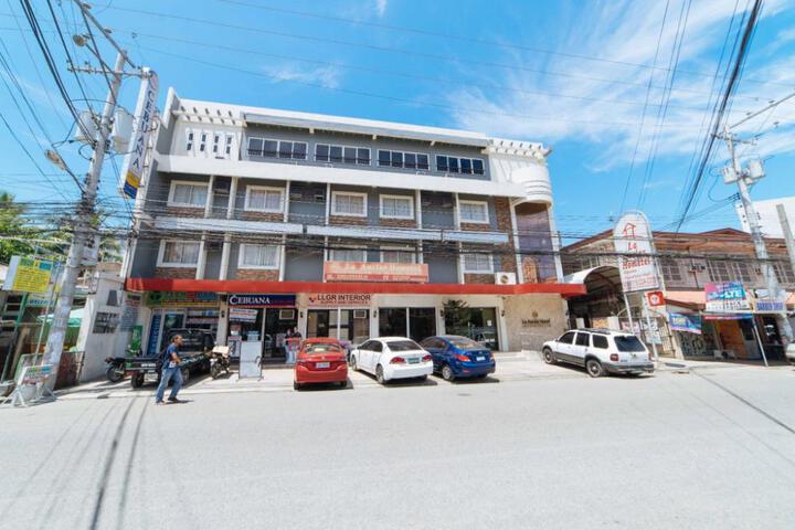 RedDoorz Plus at Poblacion District Davao