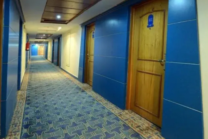 Room 11 of 22