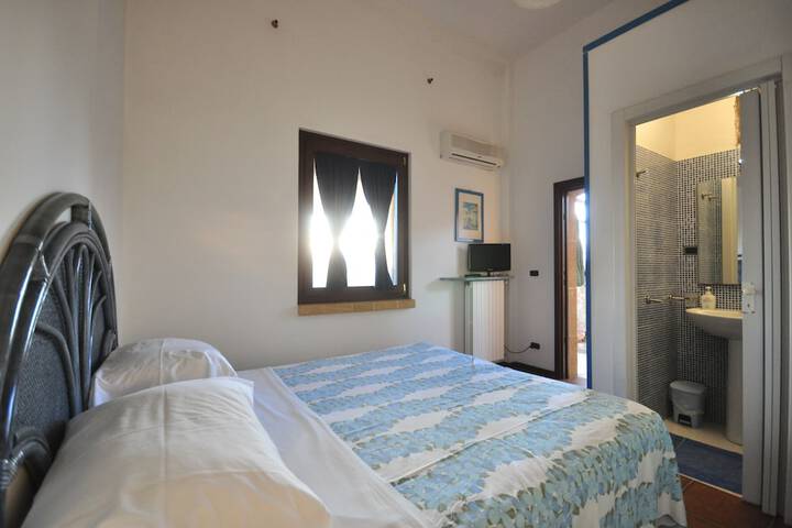 Room 19 of 39