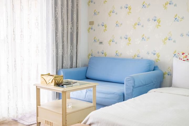 Room 5 of 51
