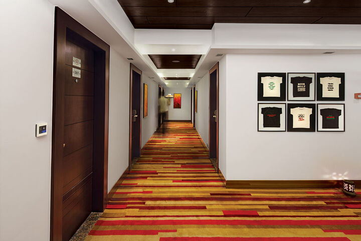 Ballroom/Hall 36 of 41