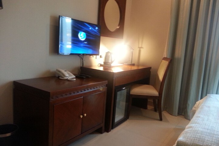 Room 39 of 61