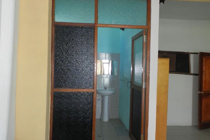 Room 44 of 65