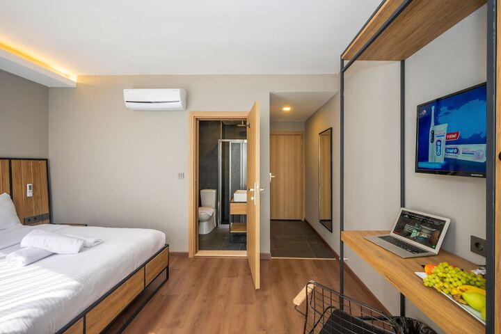 Room 71 of 88