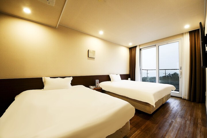 Room 10 of 58