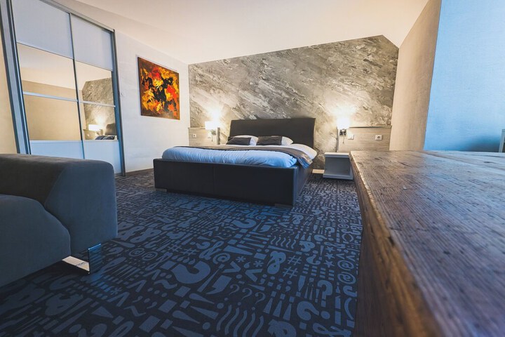 Room 16 of 57