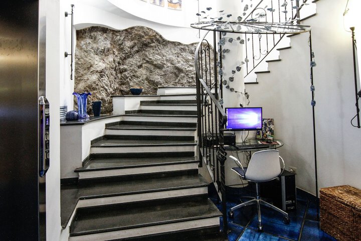 Hotel Interior 10 of 278