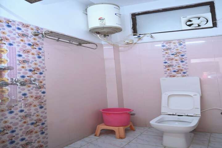 Room 35 of 39