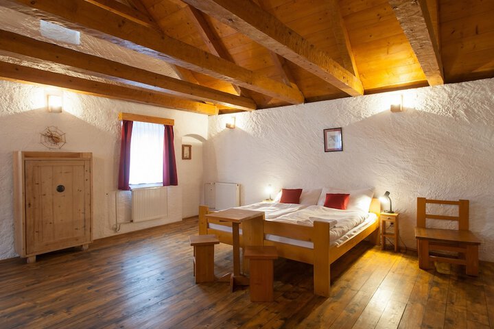 Room 20 of 94