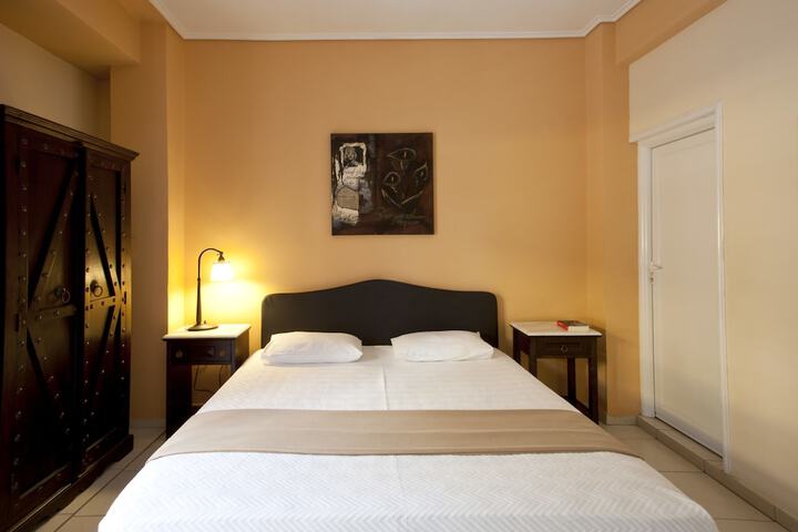 Room 15 of 31
