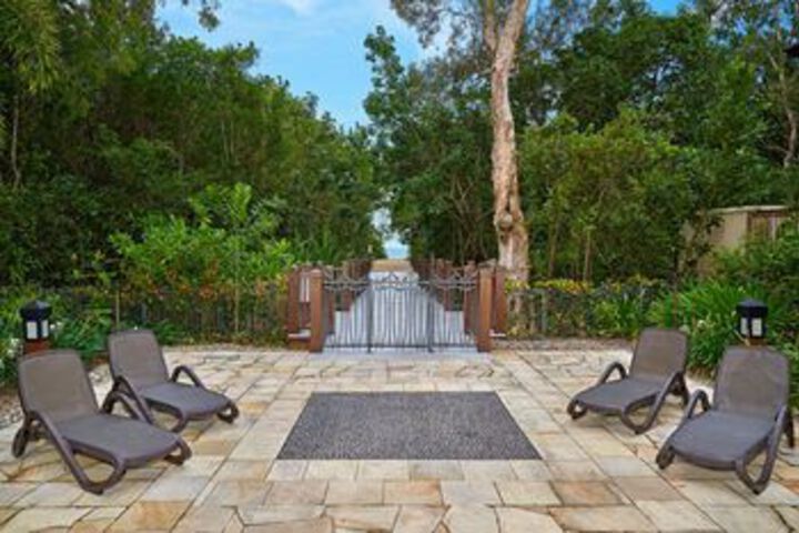 Property Grounds 6 of 10