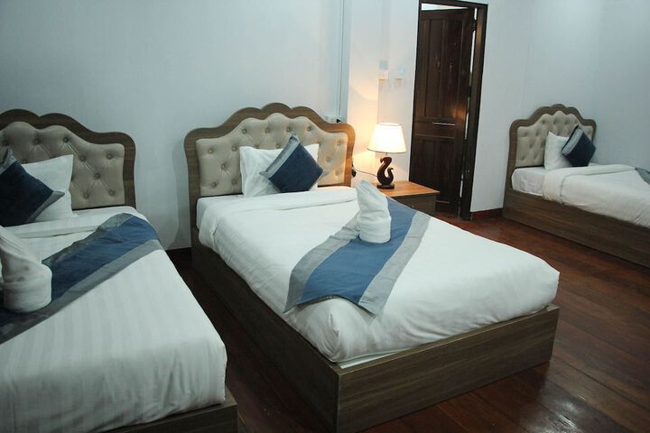Room 15 of 38