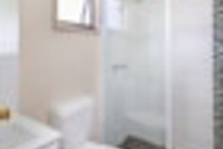 Room 176 of 213