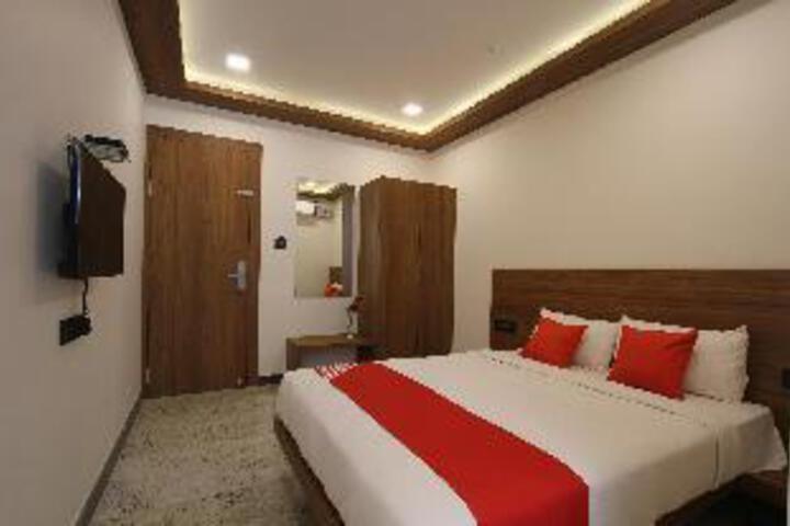 Room 17 of 22