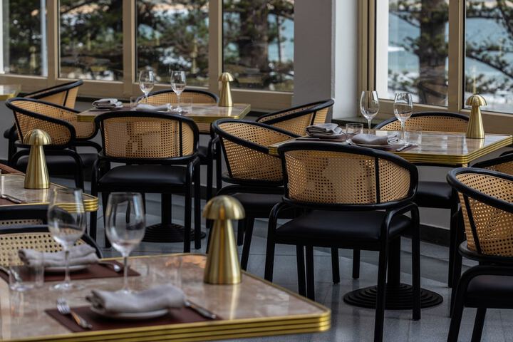 Dining 98 of 140