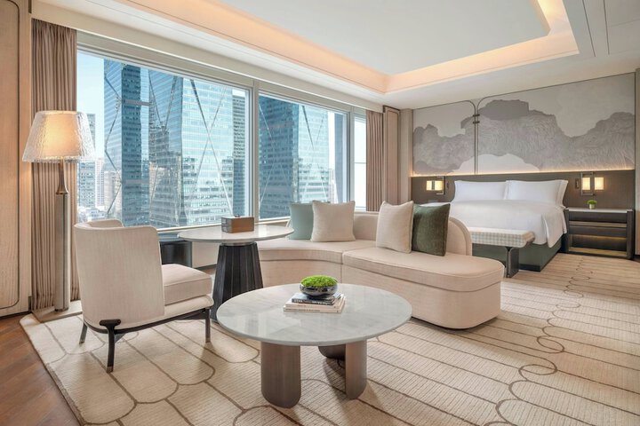 Room 36 of 102