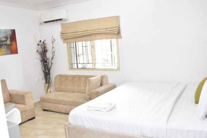 Room 9 of 22